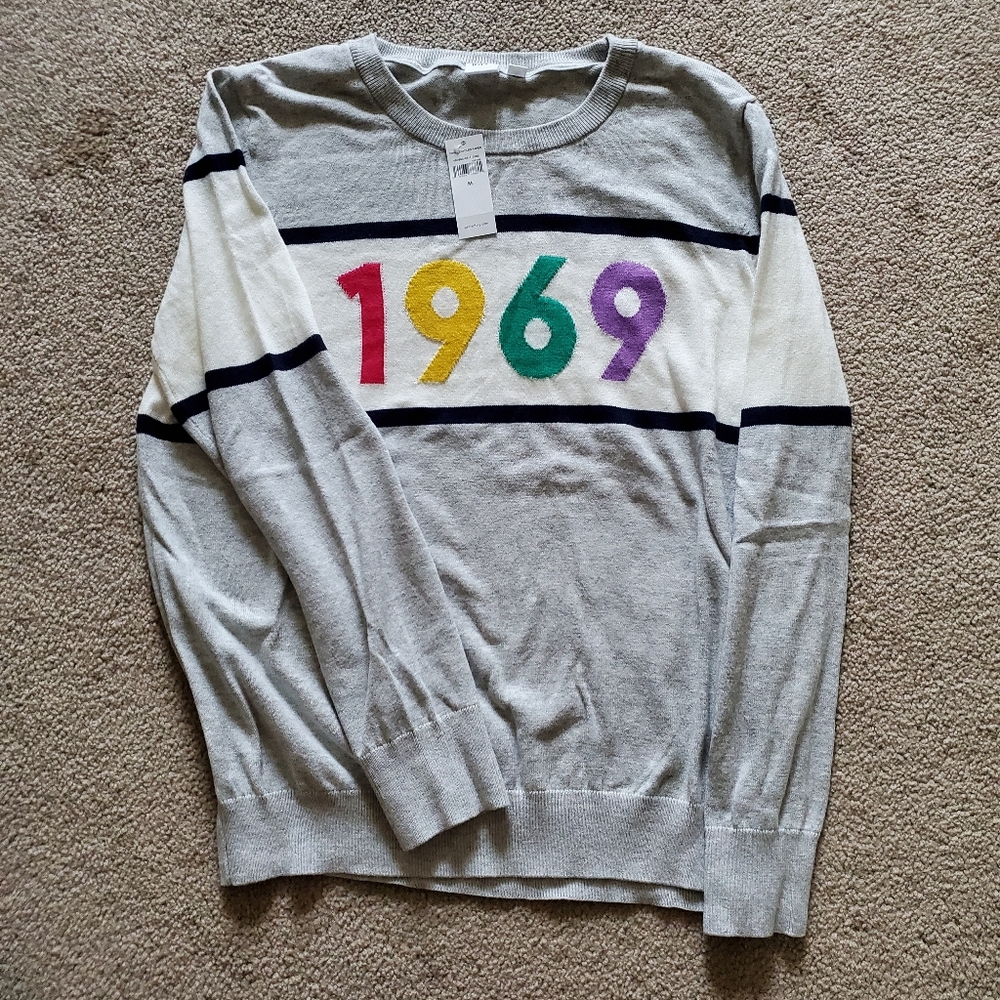 NWT- GAP capsule collection 1969 sweater in Woman's Medium
